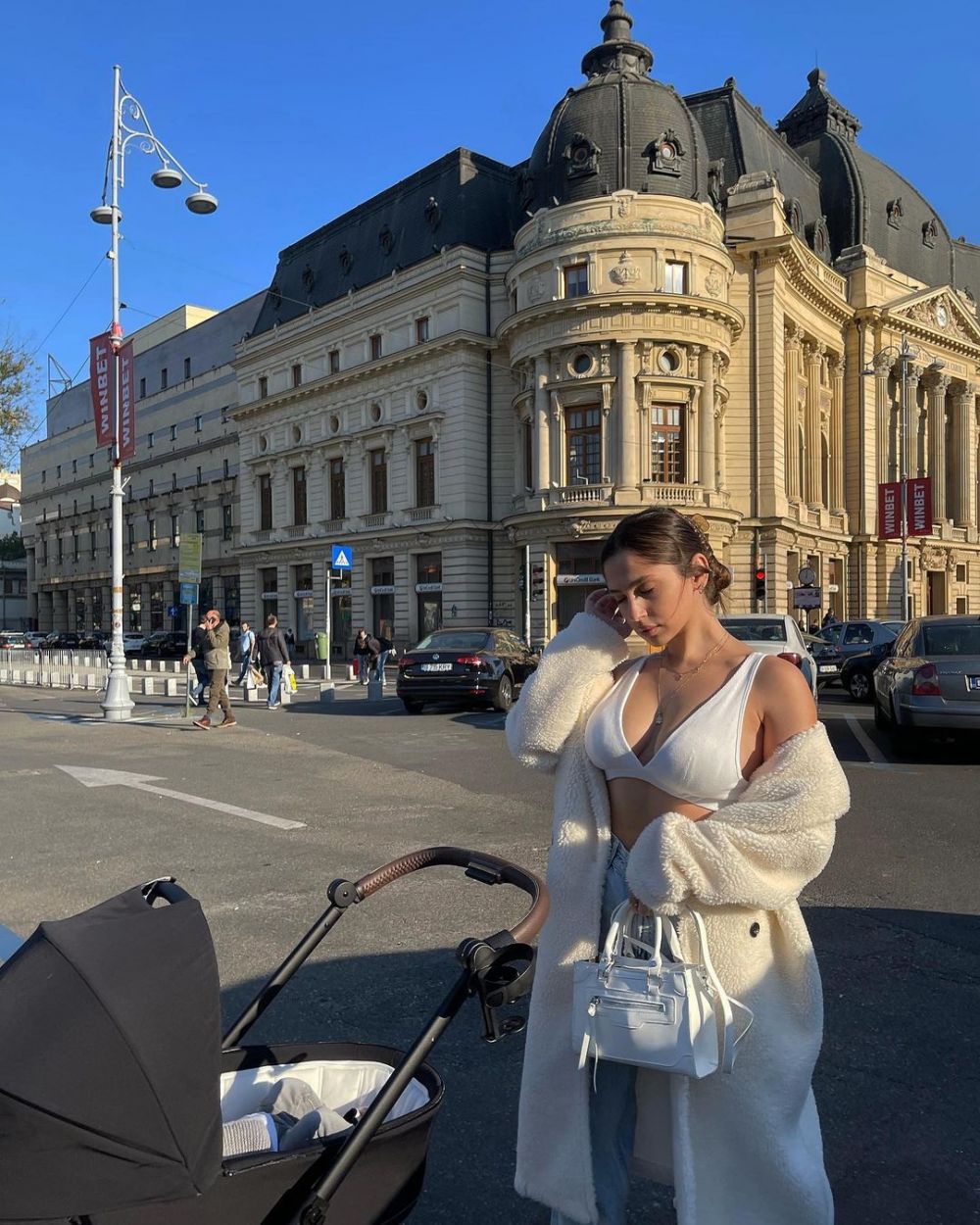 Soția lui Florinel Coman, apariție de senzație pe Instagram alături de fiica șeptarului de la FCSB!_18