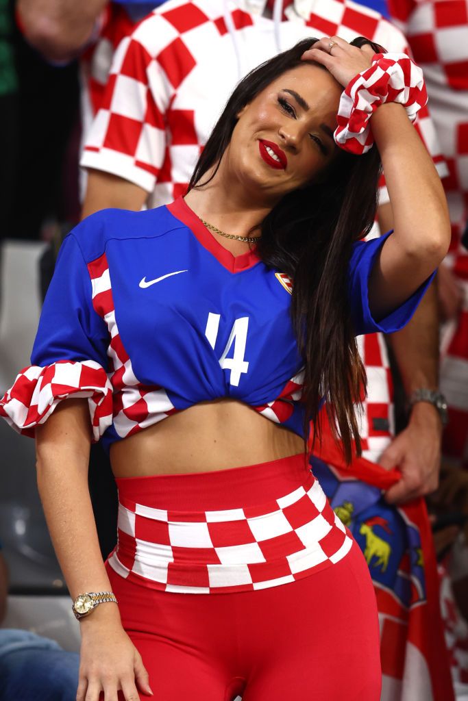 Sigur e ea?! Ivana Knoll, 'prea îmbrăcată' la ultimul meci al Croației de la Campionatul Mondial! Cum a apărut _41