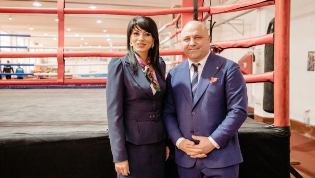 
	Viorica Țigău, fosta mare atletă a României, a inaugurat la Giurgiu Centrul Național Olimpic de Box pentru juniori
