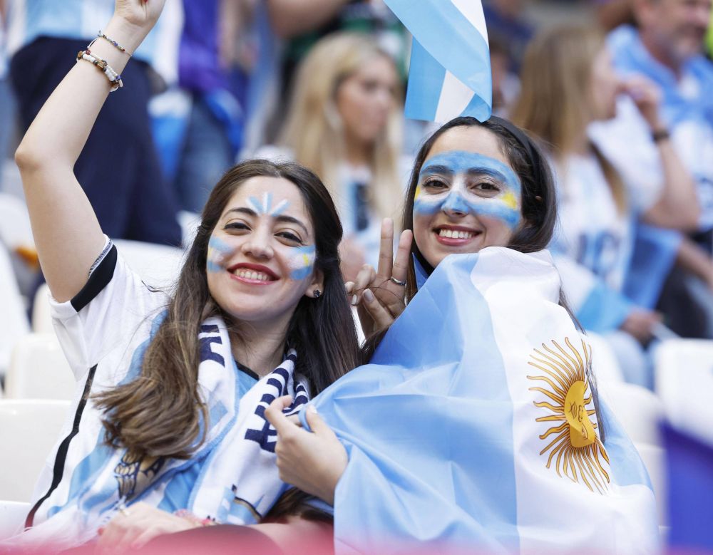 Argentiniencele au făcut show în tribune, înainte de finala Cupei Mondiale cu Franța_22