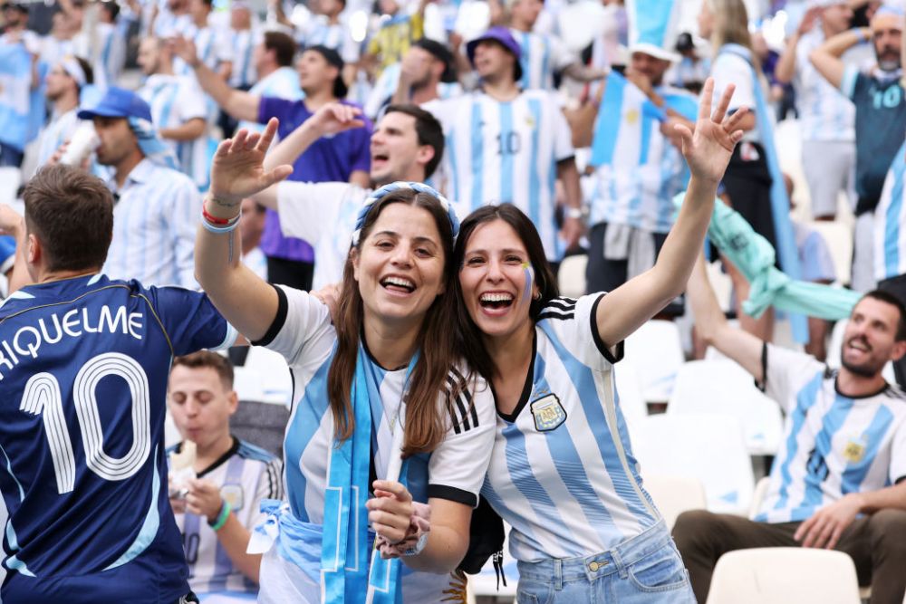 Argentiniencele au făcut show în tribune, înainte de finala Cupei Mondiale cu Franța_5