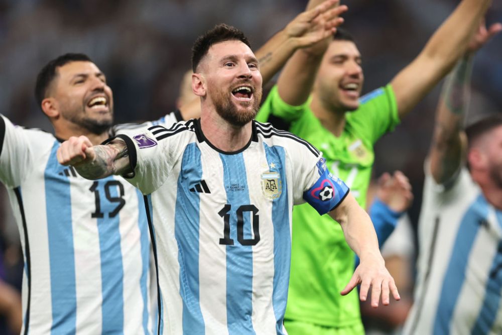 Imaginile bucuriei! Cum a reacționat Lionel Messi imediat după penalty-ul decisiv transformat de Gonzalo Montiel în finala mondială_15