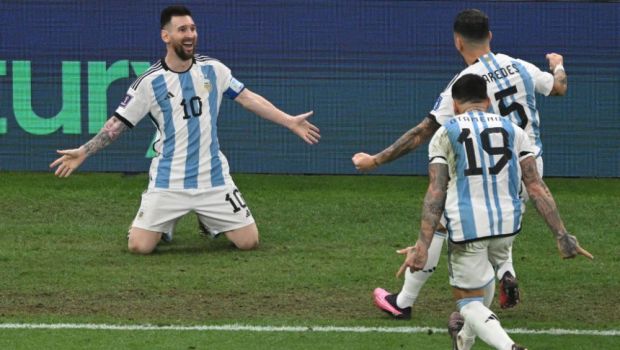 
	Imaginile bucuriei! Cum a reacționat Lionel Messi imediat după penalty-ul decisiv transformat de Gonzalo Montiel în finala mondială
