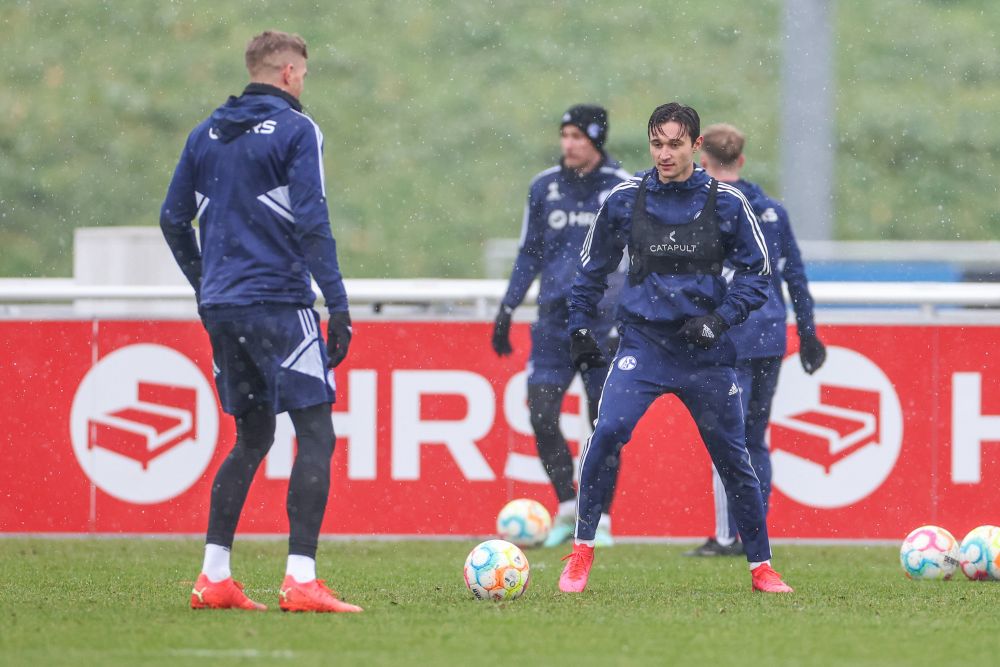 Românul Andi Ivan a debutat la prima echipă a lui Schalke 04: ”Mă bucur de fiecare secundă pe care o joc aici!”_18