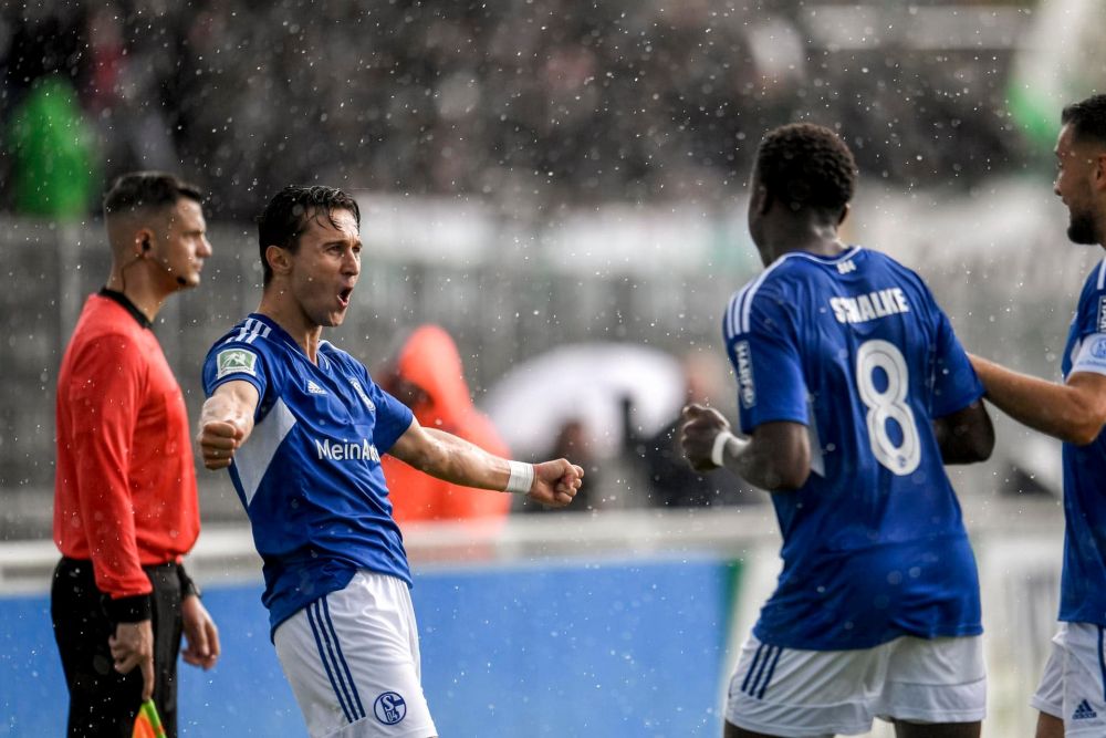 Românul Andi Ivan a debutat la prima echipă a lui Schalke 04: ”Mă bucur de fiecare secundă pe care o joc aici!”_29