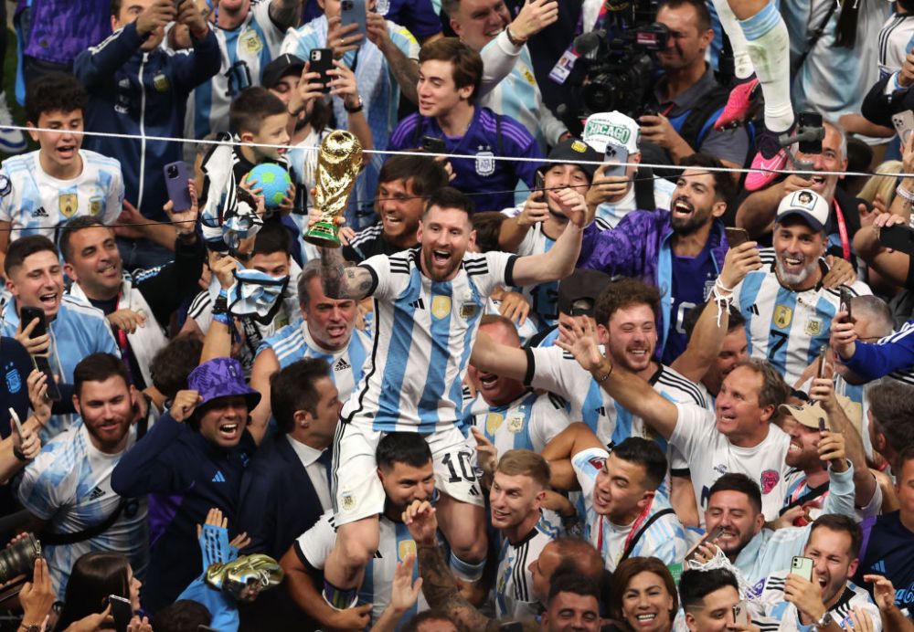 Apariția neașteptată de la petrecerea Argentinei a stârnit controverse: ”Mi-ar plăcea să aud explicația FIFA”_14