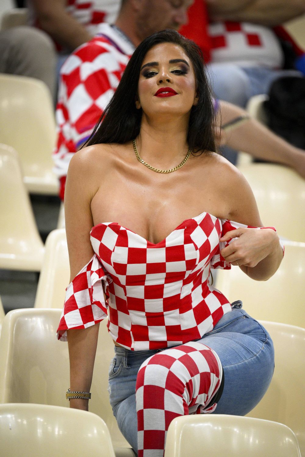 Nimeni nu a recunoscut-o! Cum a apărut Miss Croația la finala Cupei Mondiale_27