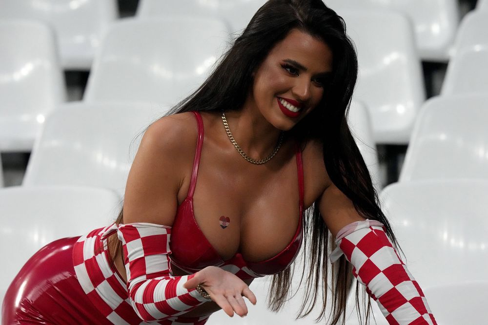 Nimeni nu a recunoscut-o! Cum a apărut Miss Croația la finala Cupei Mondiale_37