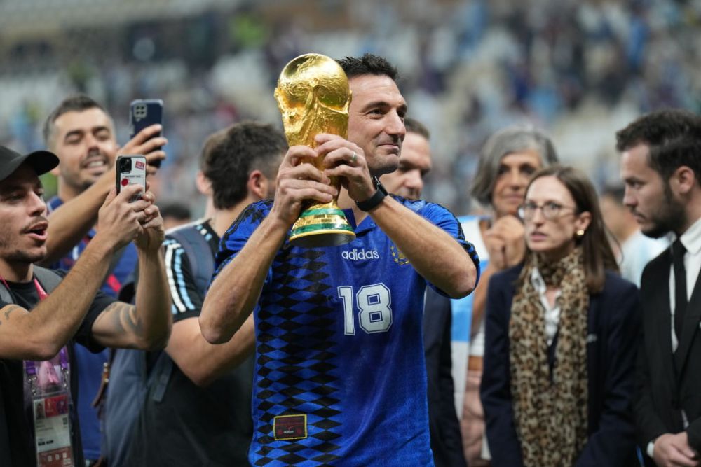 Povestea senzațională a tricoului cu care Lionel Scaloni a apărut după ce Argentina a câștigat Campionatul Mondial _13