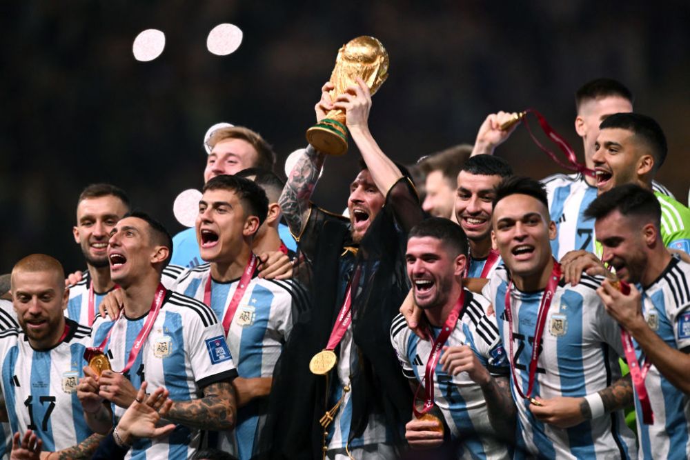 Lionel Messi, mesaj emoționant la două zile după ce a devenit campion mondial: "Trofeul este și pentru Diego!"_11