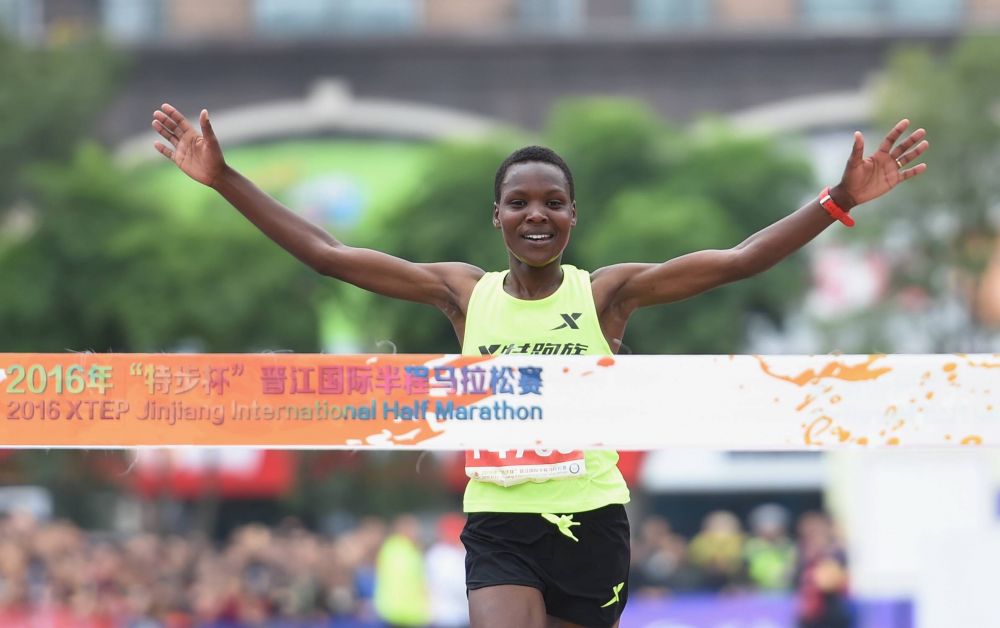 Diana Chemtai Kipyokei, învingătoarea de la Maratonul de la Boston, a primit o suspendare-record pentru dopaj!_1