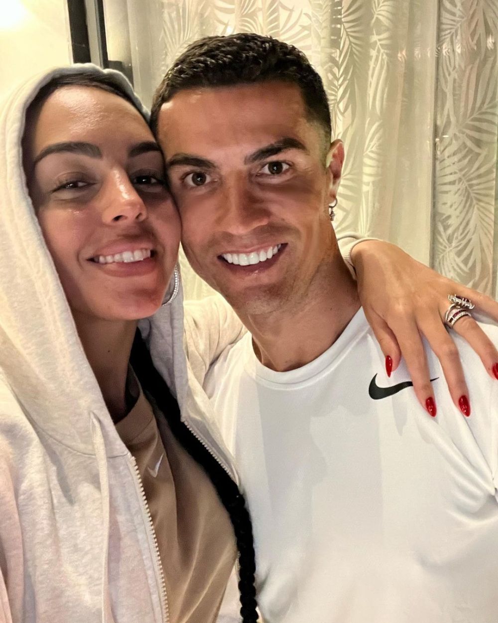 Georgina Rodriguez a rupt tăcerea: „Tot ce îmi doream era să fiu cu fetița mea la spital!” Anul tragic trăit de Cristiano Ronaldo_21