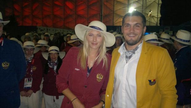
	Momentul în care unul dintre cei mai mari sportivi români s-a întâlnit cu Maria Sharapova la JO. &quot;Vedeam cum vine lumea non-stop!&quot;
