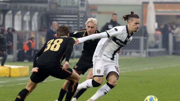 
	Parma a dominat-o pe Bari și a avansat în șaisprezecimile de finală în Cupa Italiei. Gazzetta dello Sport îl laudă pe Man
