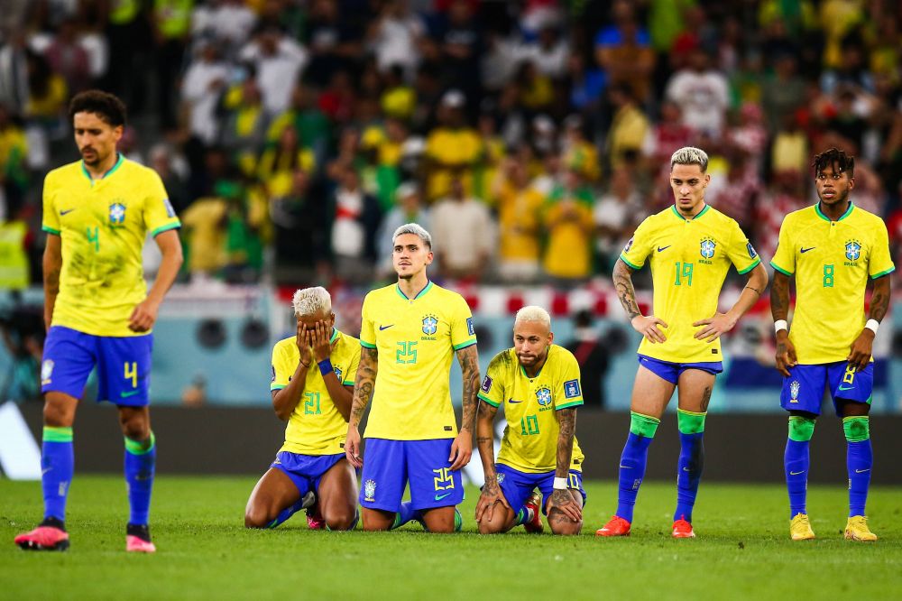 Jucătorul Braziliei dărâmat după eliminarea la Mondial: "E foarte abătut, nu vrea să mai facă nimic"_7