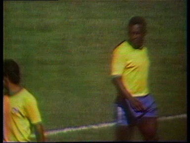 Singurul român cu care Pele a făcut schimb de tricouri a reacționat la moartea legendei braziliene! Ce a spus Mircea Lucescu_12
