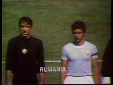 Singurul român cu care Pele a făcut schimb de tricouri a reacționat la moartea legendei braziliene! Ce a spus Mircea Lucescu_8