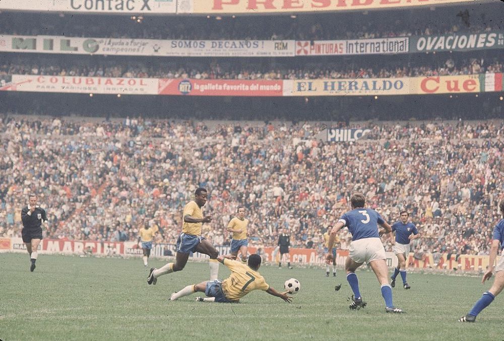 „Coșmarul” lui Pele la Campionatul Mondial din 1970 a fost un român: „Intram kamikaze la fiecare duel! M-a scuipat!”_10