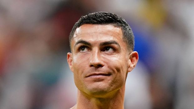 
	Cristiano Ronaldo l-a căutat la hotel ca să-i ceară tricoul. Mărturisirea unui fost fotbalist francez
