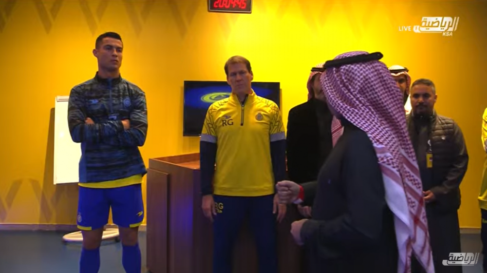 Momentul "jenant" cu Cristiano Ronaldo la Al Nassr: "A rugat-o pe prezentatoare să treacă mai departe"_12
