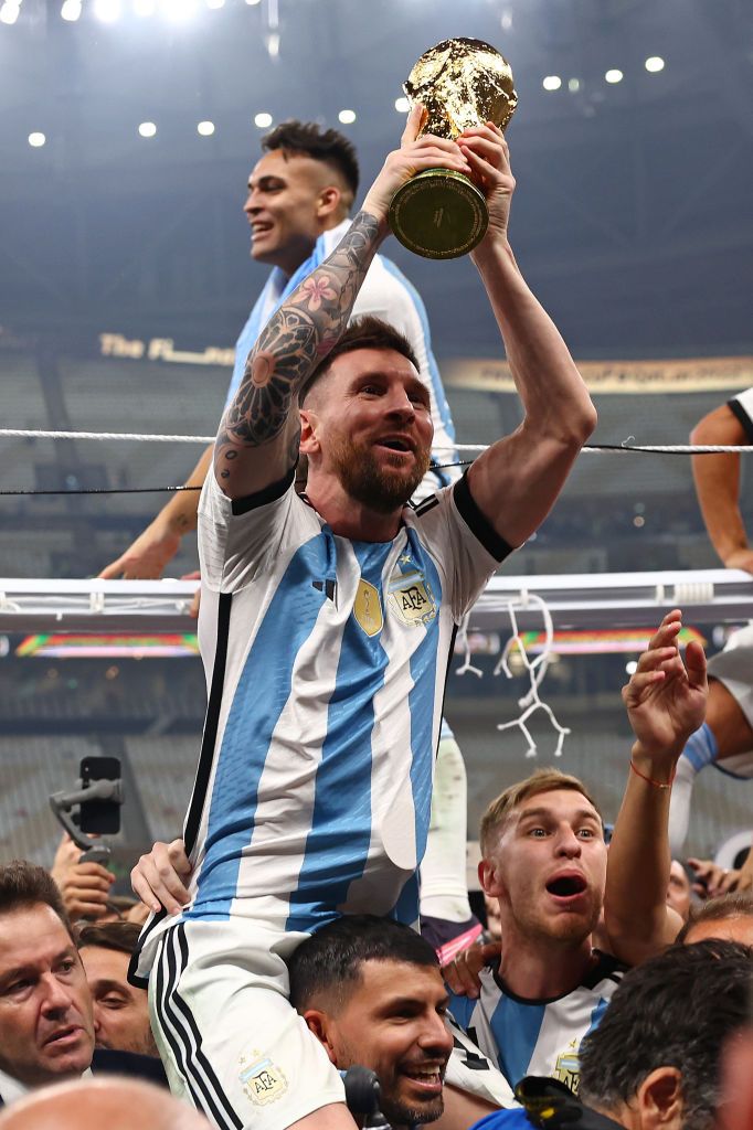 „Leo s-a înfuriat pe mine. Mi-a zis: 'Oprește-te!'” Sergio Aguero a dezvăluit cum l-a enervat pe Messi după Cupa Mondială _10