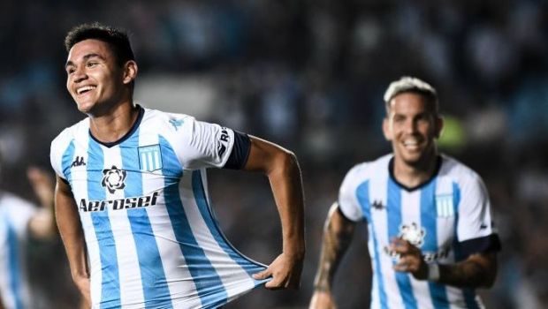 
	Asta înseamnă să fii argentinian! Fără vreo selecție la loturi, Carlos Alcaraz a ajuns în Premier League pe 13,65 milioane de euro
