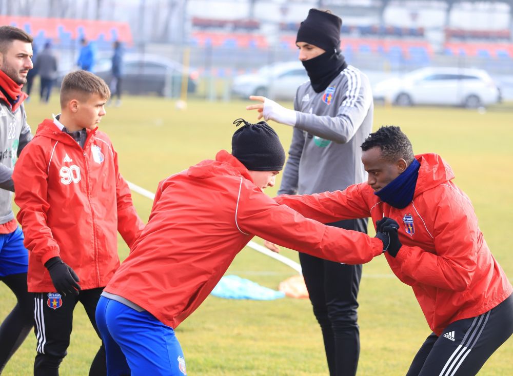 Atacant din Uganda la Steaua! Liderul din Liga 2 joacă sâmbătă primul amical al iernii_3