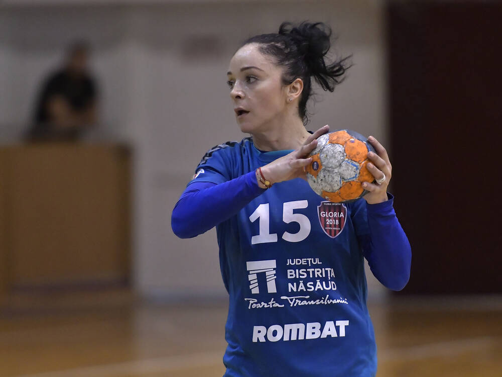 Ce face la 40 de ani Valentina Elisei-Ardean, handbalista care a înscris aproape 1.000 de goluri pentru naționala României_3