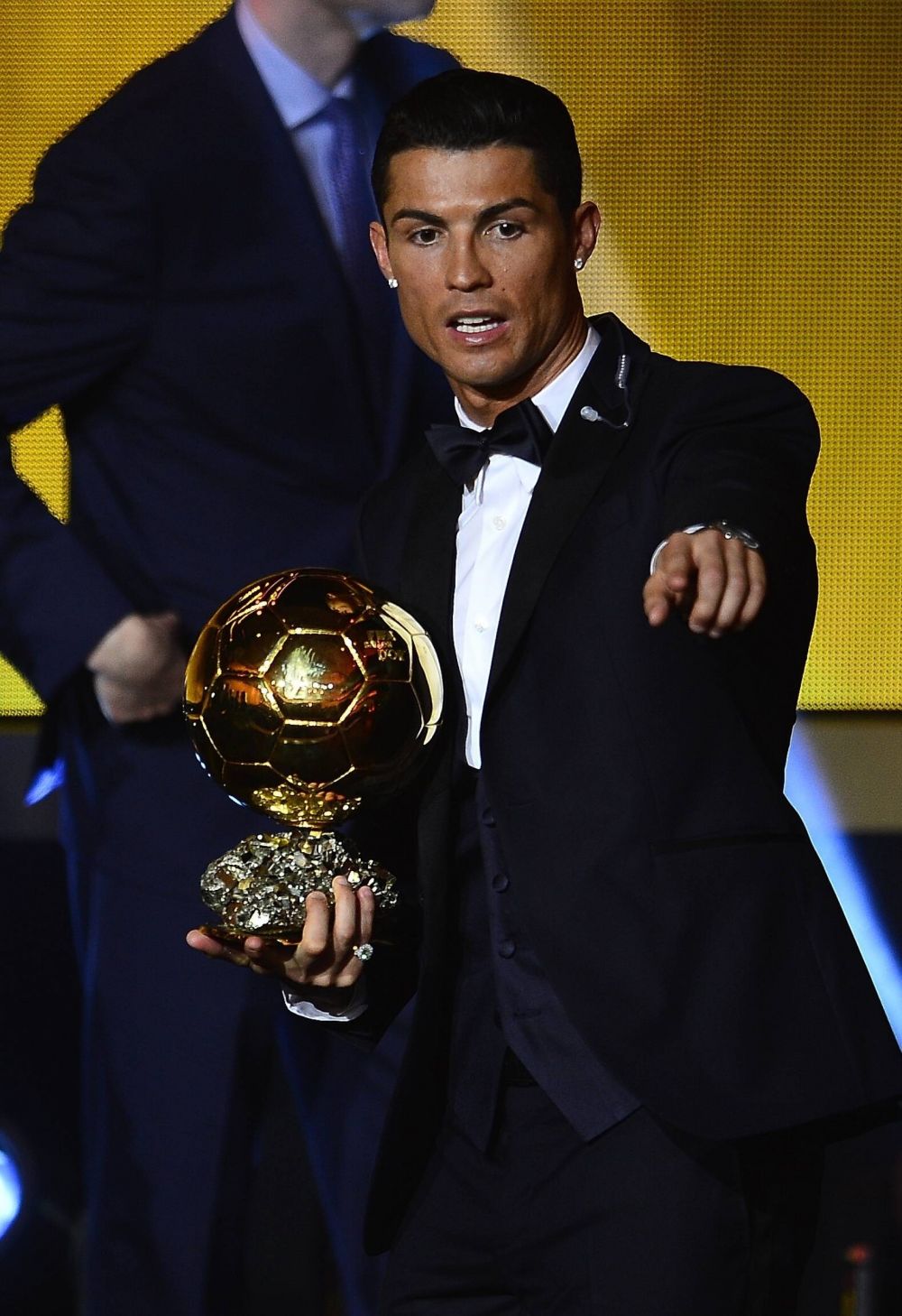 Cristiano Ronaldo și-a vândut un Balon de Aur! Suma obținută este uriașă_13