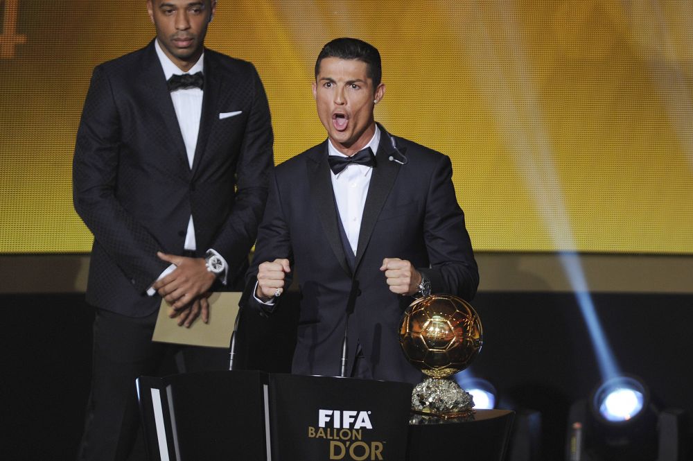 Cristiano Ronaldo și-a vândut un Balon de Aur! Suma obținută este uriașă_17