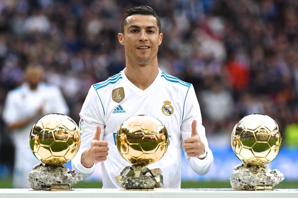 Cristiano Ronaldo și-a vândut un Balon de Aur! Suma obținută este uriașă_20