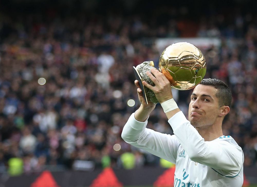 Cristiano Ronaldo și-a vândut un Balon de Aur! Suma obținută este uriașă_21