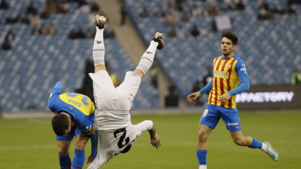 
	Real Madrid s-a calificat în Supercupa Spaniei după ce a învins-o pe Valencia la penalty-uri! Thibaut Courtois a fost salvator
