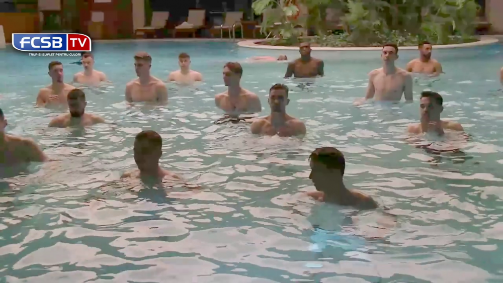 Să tot mergi în Antalya! FCSB, antrenament direct în piscină: jucătorii au făcut cel mai lung 'trenuleț' în apă_12