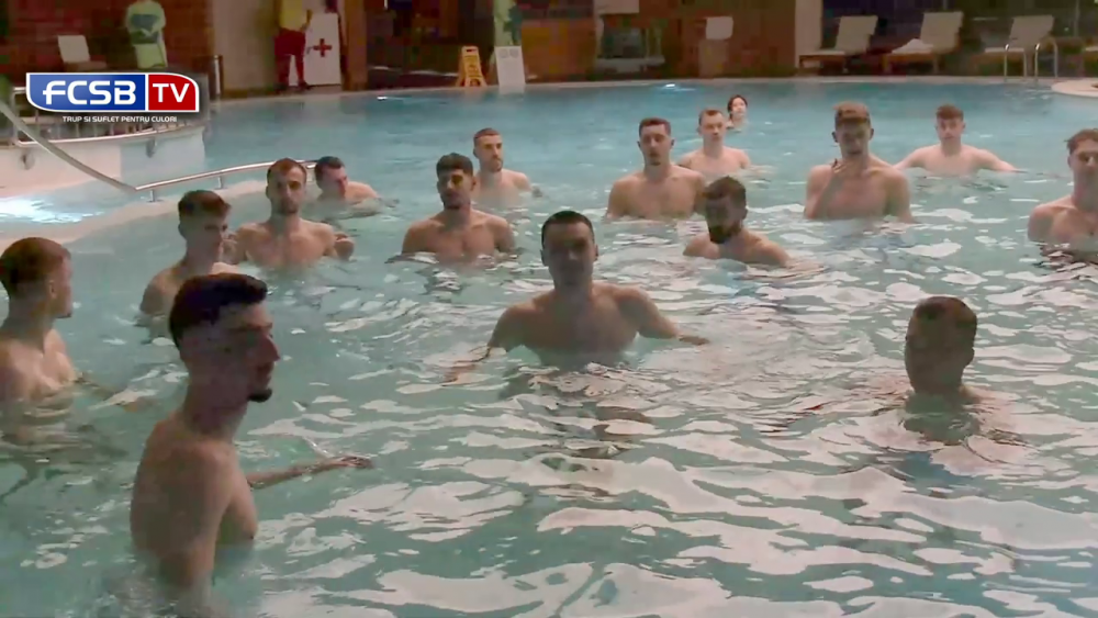 Să tot mergi în Antalya! FCSB, antrenament direct în piscină: jucătorii au făcut cel mai lung 'trenuleț' în apă_15