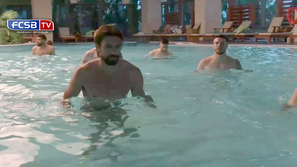 Să tot mergi în Antalya! FCSB, antrenament direct în piscină: jucătorii au făcut cel mai lung 'trenuleț' în apă_18