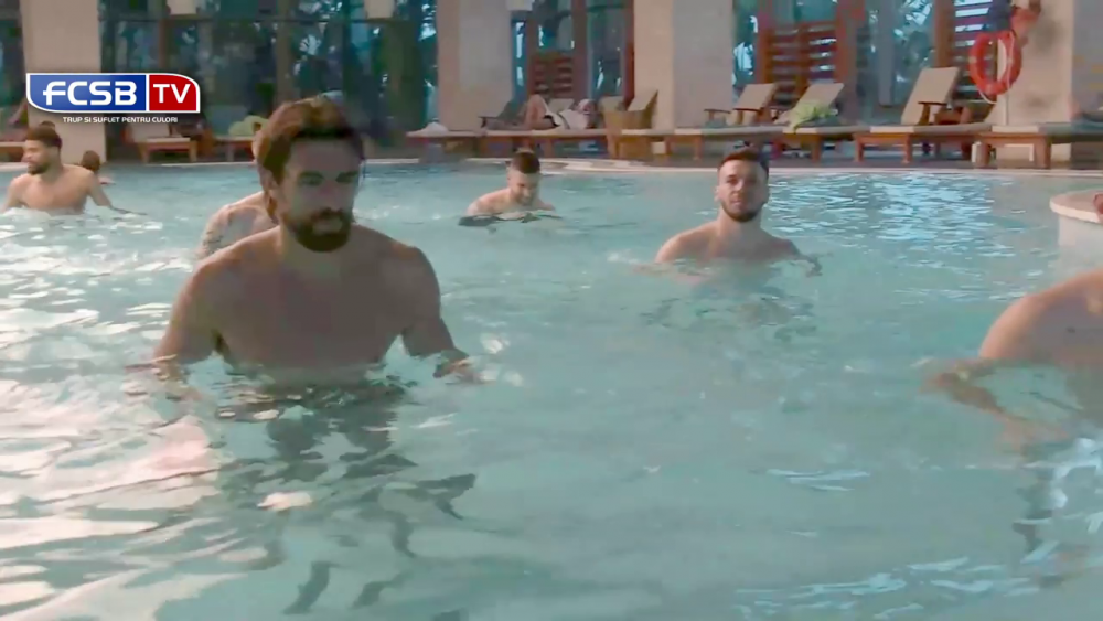 Să tot mergi în Antalya! FCSB, antrenament direct în piscină: jucătorii au făcut cel mai lung 'trenuleț' în apă_19