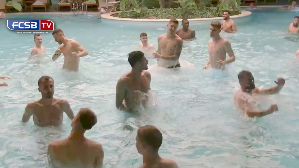 Să tot mergi în Antalya! FCSB, antrenament direct în piscină: jucătorii au făcut cel mai lung 'trenuleț' în apă_23