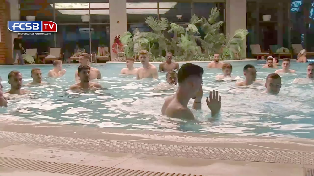 Să tot mergi în Antalya! FCSB, antrenament direct în piscină: jucătorii au făcut cel mai lung 'trenuleț' în apă_28