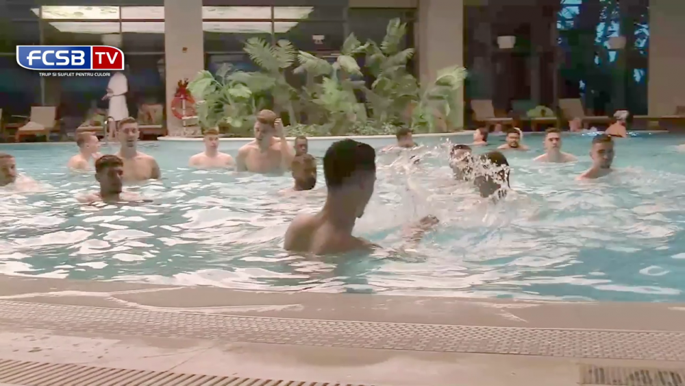 Să tot mergi în Antalya! FCSB, antrenament direct în piscină: jucătorii au făcut cel mai lung 'trenuleț' în apă_30