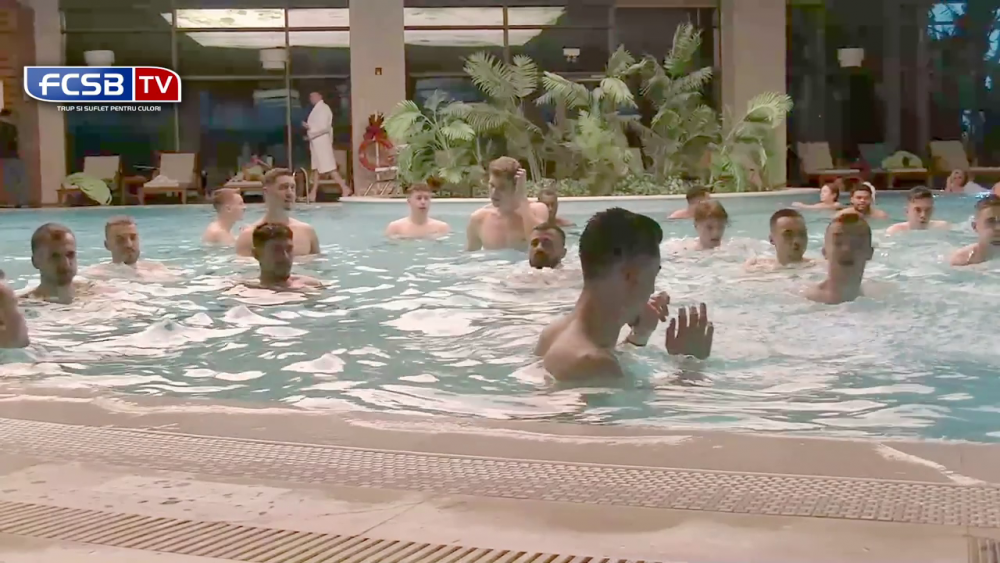 Să tot mergi în Antalya! FCSB, antrenament direct în piscină: jucătorii au făcut cel mai lung 'trenuleț' în apă_35