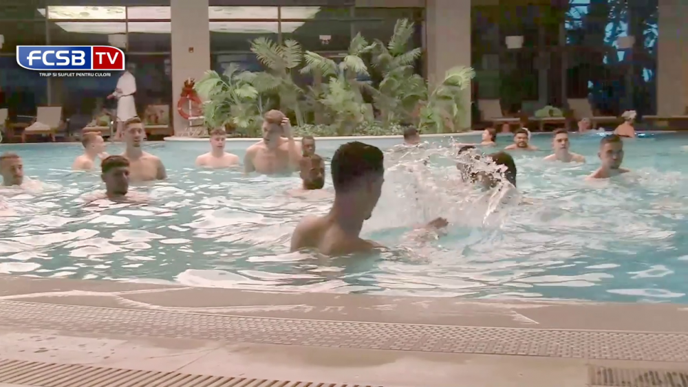 Să tot mergi în Antalya! FCSB, antrenament direct în piscină: jucătorii au făcut cel mai lung 'trenuleț' în apă_37