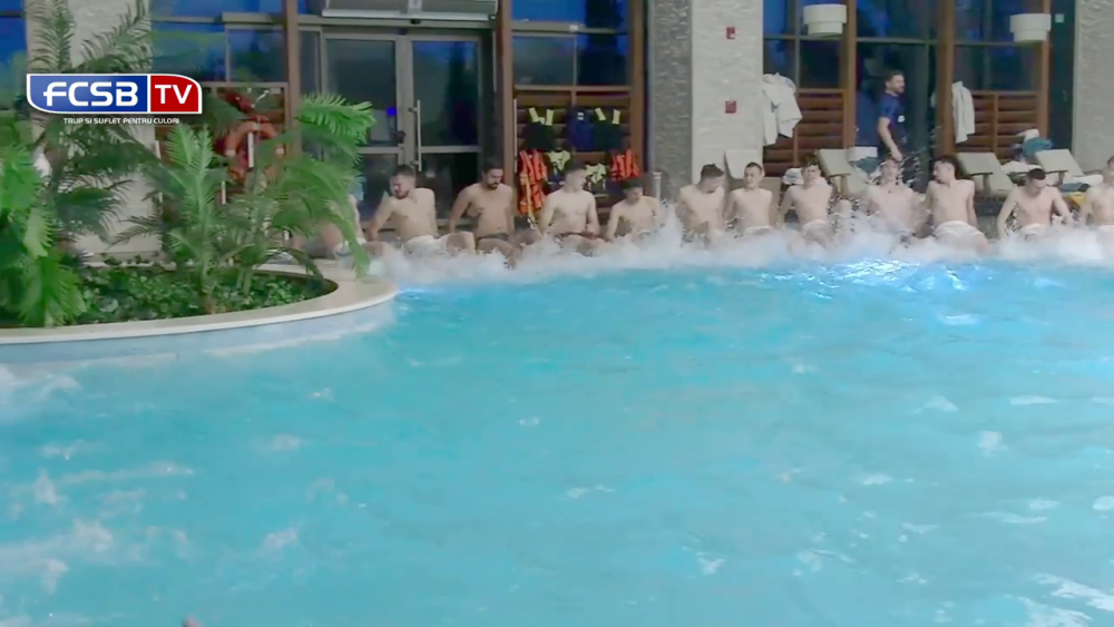 Să tot mergi în Antalya! FCSB, antrenament direct în piscină: jucătorii au făcut cel mai lung 'trenuleț' în apă_59