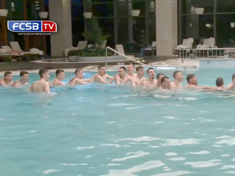 
	Să tot mergi în Antalya! FCSB, antrenament direct în piscină: jucătorii au făcut cel mai lung &#39;trenuleț&#39; în apă
