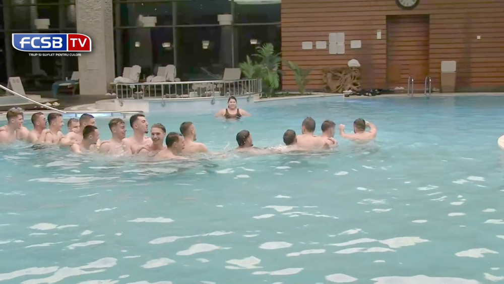 Să tot mergi în Antalya! FCSB, antrenament direct în piscină: jucătorii au făcut cel mai lung 'trenuleț' în apă_71
