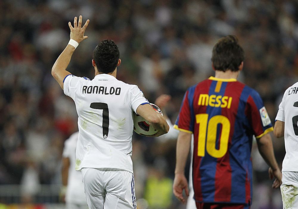 Cât costă să te întâlnești cu Lionel Messi și Cristiano Ronaldo, la vestiare, în duelul de foc din 19 ianuarie _1