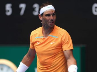 
	&bdquo;Copilul de mingi mi-a luat racheta!&rdquo; Premieră savuroasă în cariera lui Rafael Nadal, care a oferit faza zilei la Melbourne
