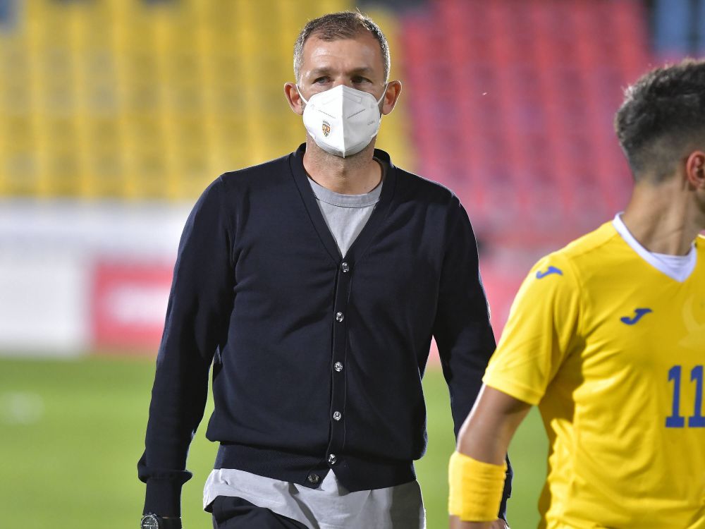 Bogdan Lobonț, la 45 de ani: "Uneori mă bate gândul să mă reapuc de fotbal!" Trei jucători de la U20 care-l impresionează, surpriza din metrou și golul care l-a "chinuit"_54
