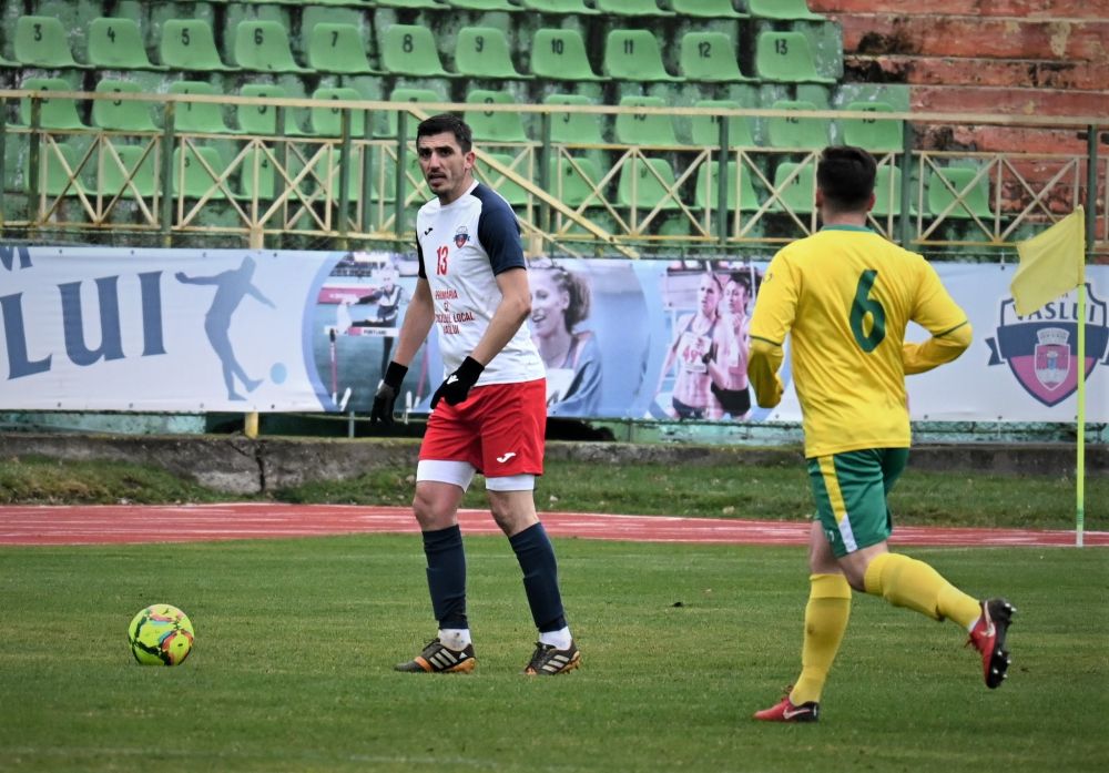 Campion în Liga 1 alături de Răzvan Marin sau Florinel Coman, transferat lângă un fost fotbalist de la FCSB în Liga 4!_5