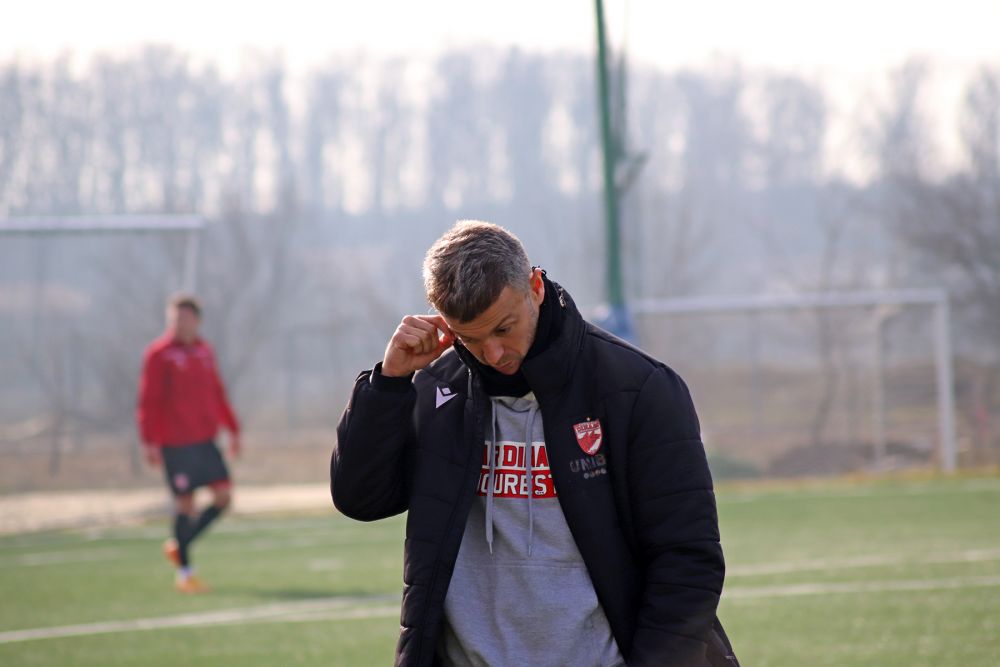 Dinamo nu a reușit să treacă de echipa lui Vali Lazăr în primul meci al anului! A debutat unul dintre ”gemenii golului”_10